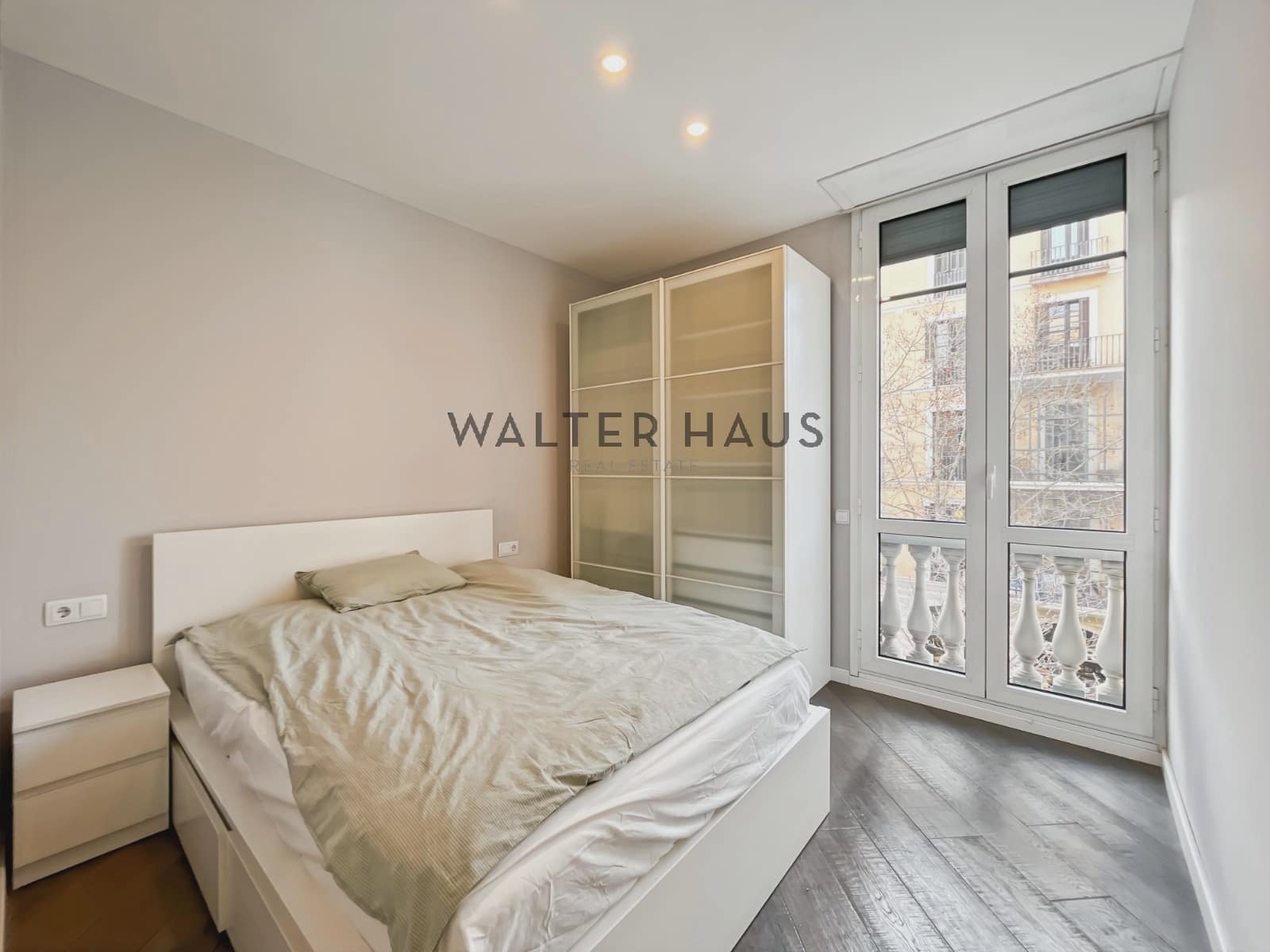 3 slaapkamer Flat te huur in Barcelona stad - € 2.600 (Ref: 8524628)