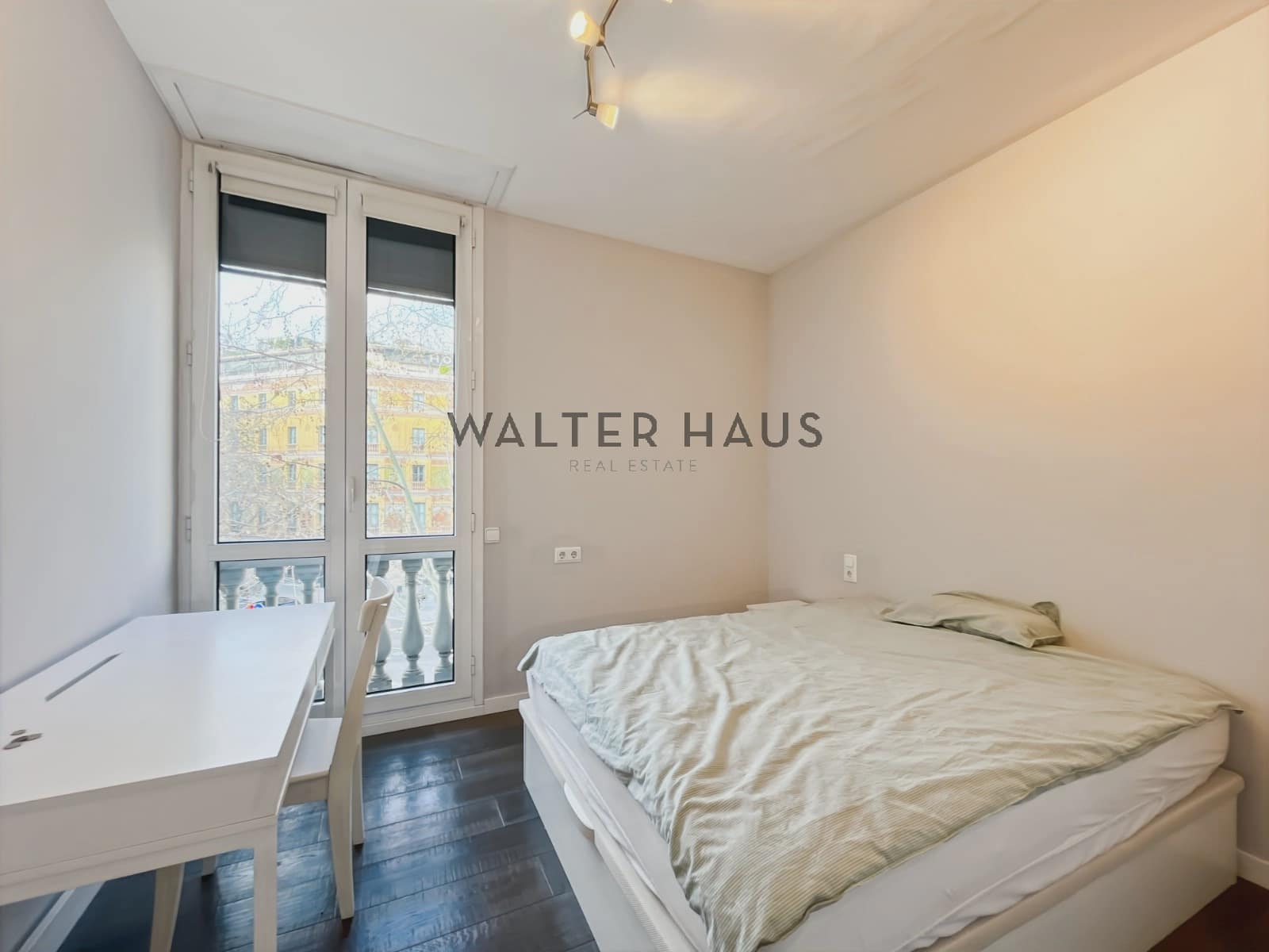 3 slaapkamer Flat te huur in Barcelona stad - € 2.600 (Ref: 8524628)