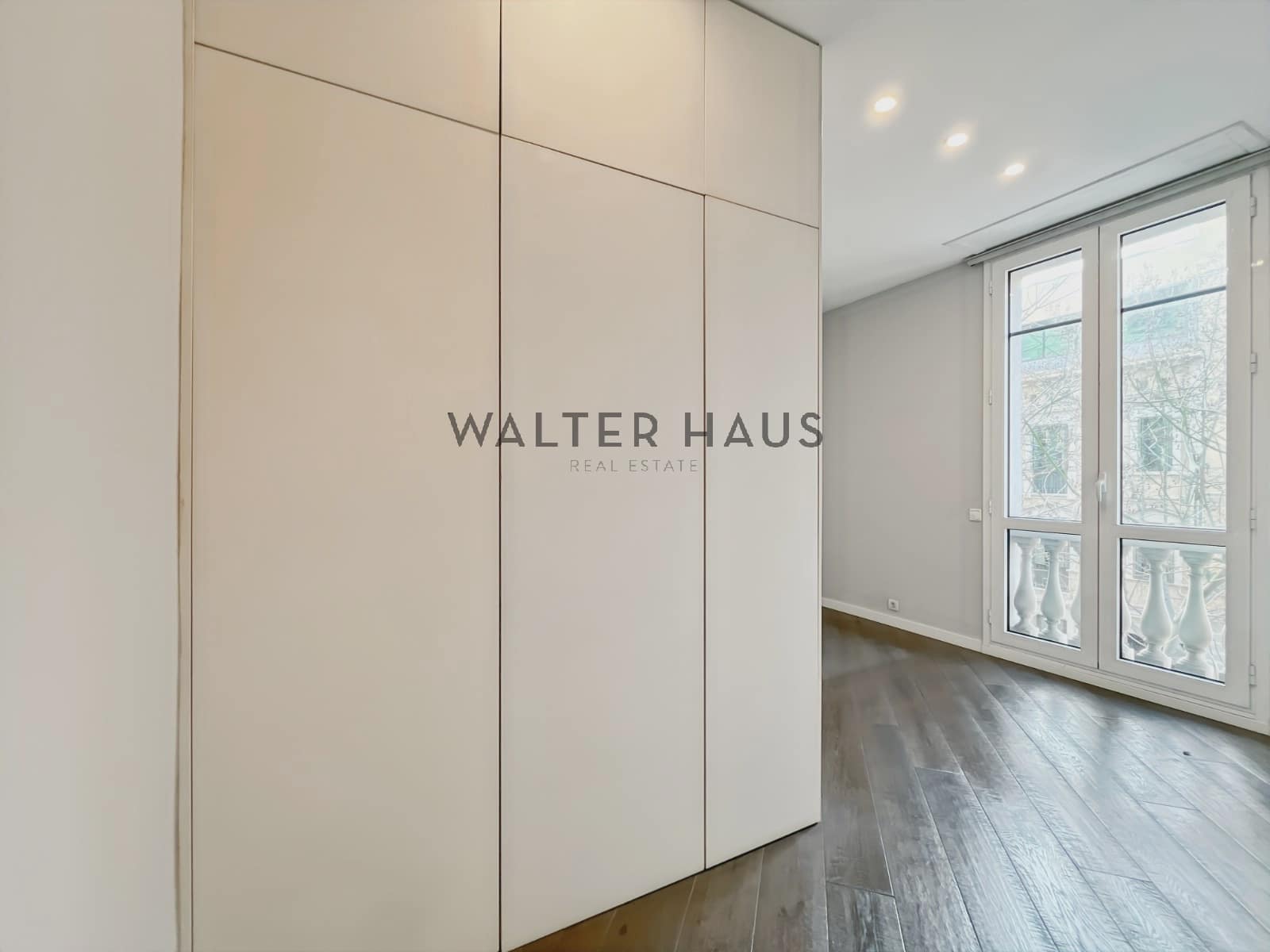 3 slaapkamer Flat te huur in Barcelona stad - € 2.600 (Ref: 8524628)