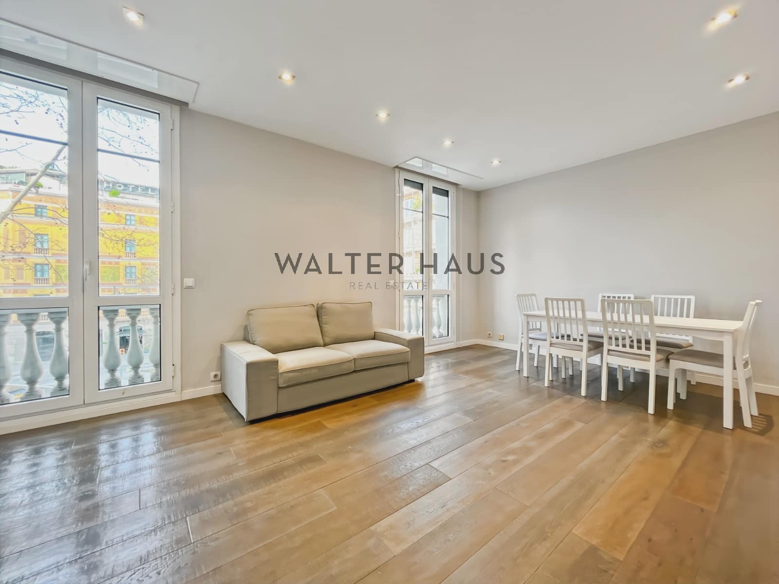 3 slaapkamer Flat te huur in Barcelona stad - € 2.600 (Ref: 8524628)