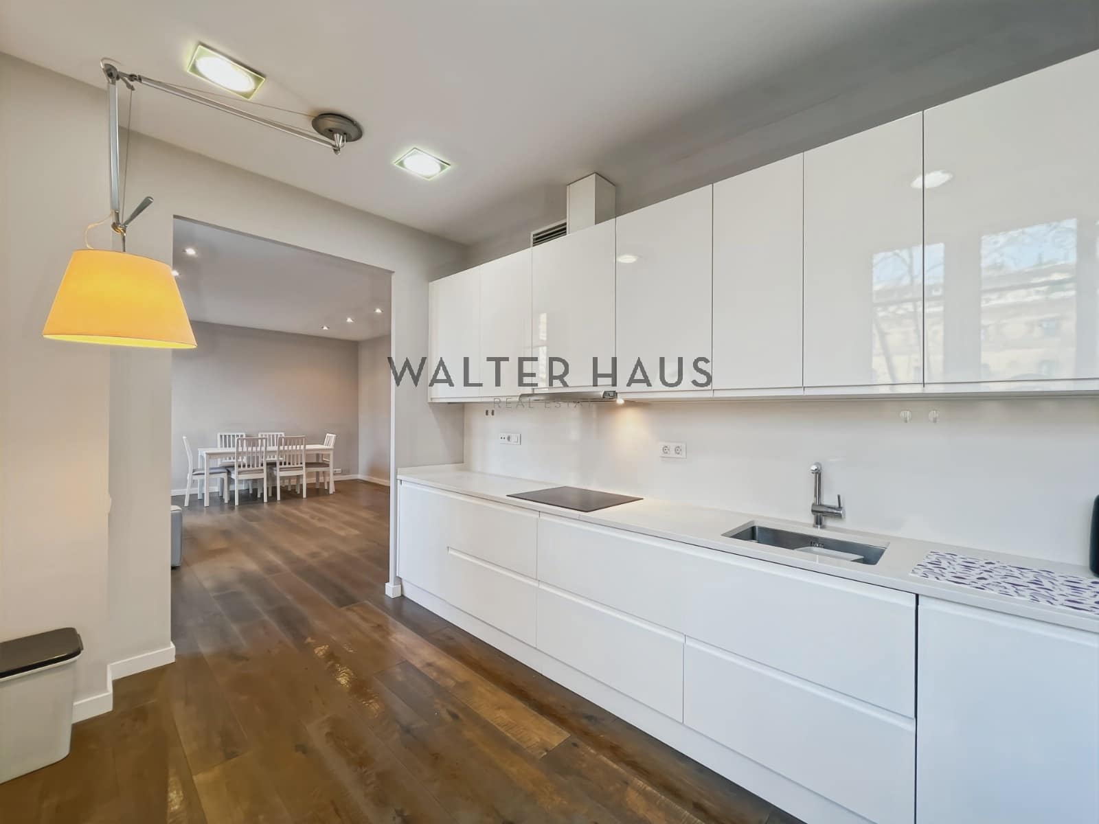 3 slaapkamer Flat te huur in Barcelona stad - € 2.600 (Ref: 8524628)