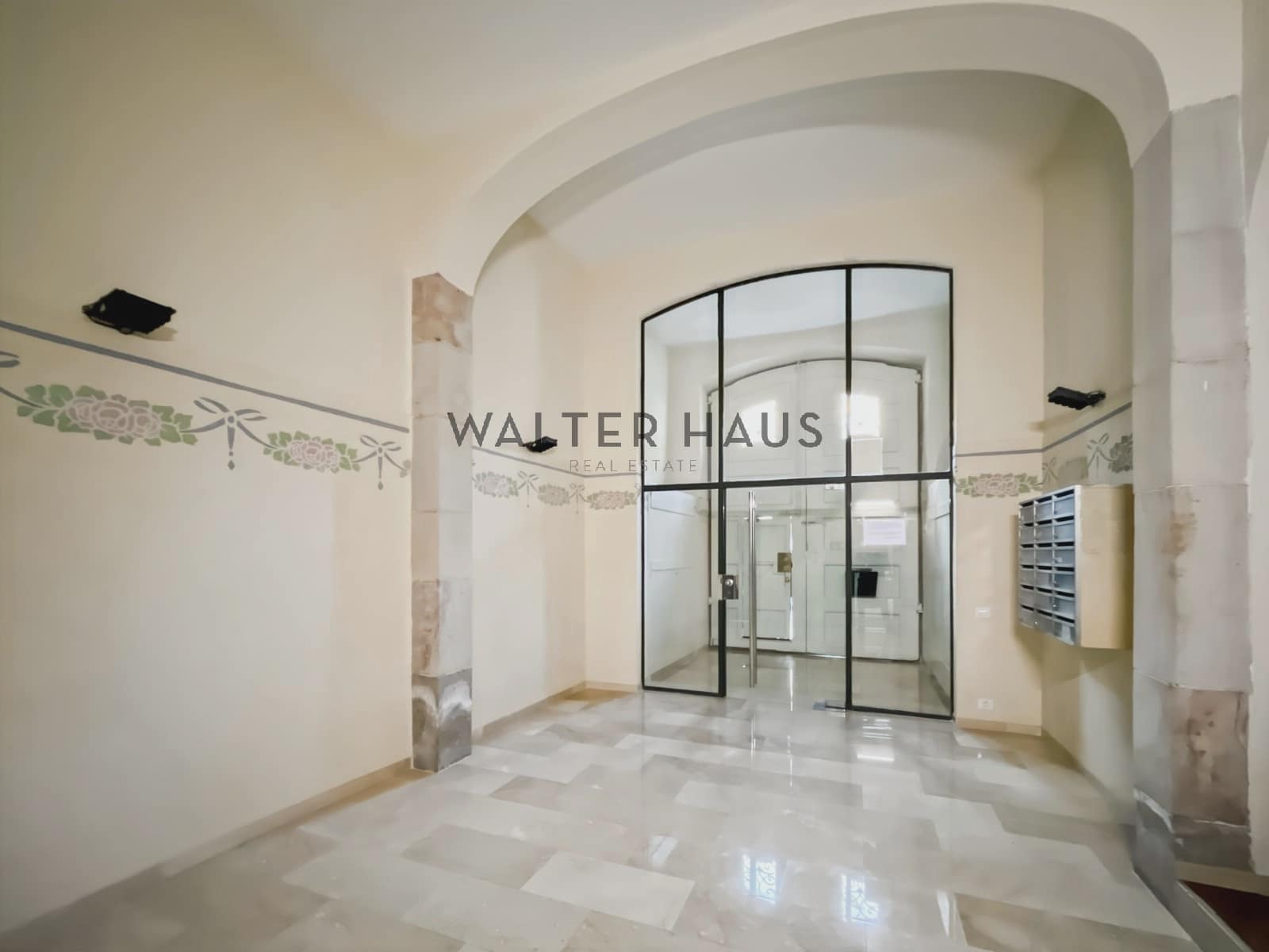 3 slaapkamer Flat te huur in Barcelona stad - € 2.600 (Ref: 8524628)