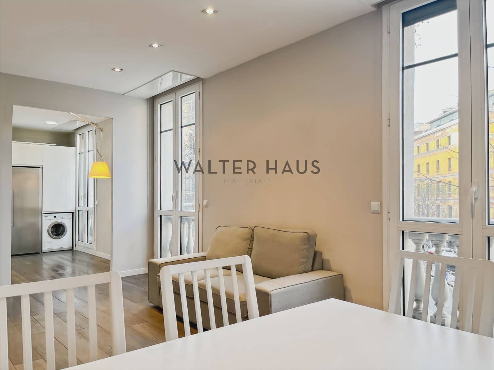 3 slaapkamer Flat te huur in Barcelona stad - € 2.600 (Ref: 8524628)