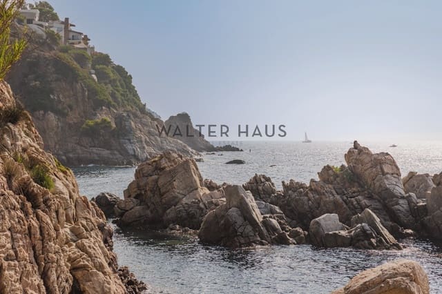 6 soveværelse Villa til salg i Centre, Lloret de Mar - € 6.500.000 (Ref: 8528468)