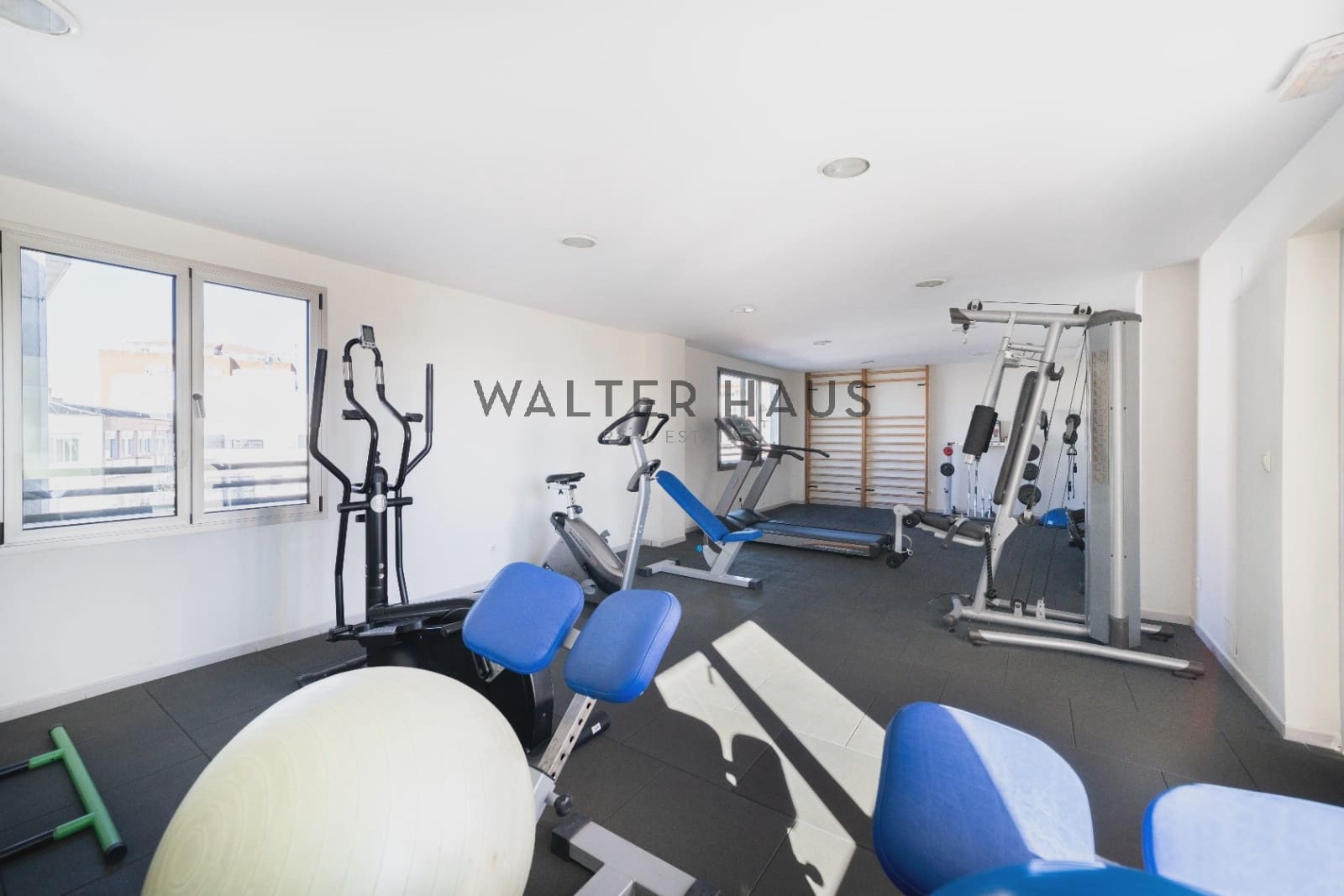 1 bedroom Flat for rent in Madrid city with pool - € 2,350 (Ref: 8532936)