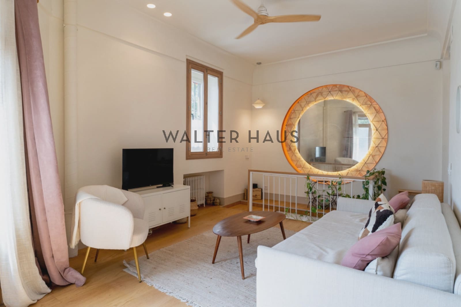 2 soveværelse Lejlighed til salg i Madrid by - € 780.000 (Ref: 8545866)