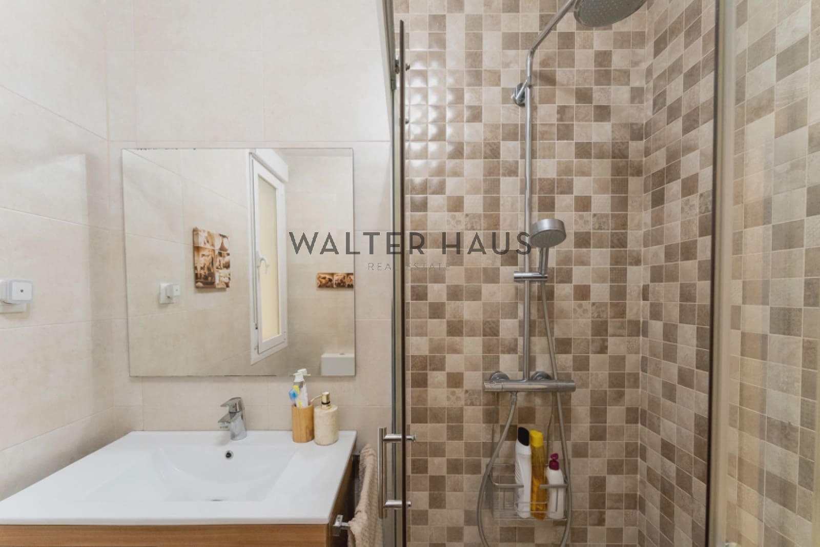 3 soveværelse Lejlighed til salg i Madrid by - € 1.200.000 (Ref: 8546445)