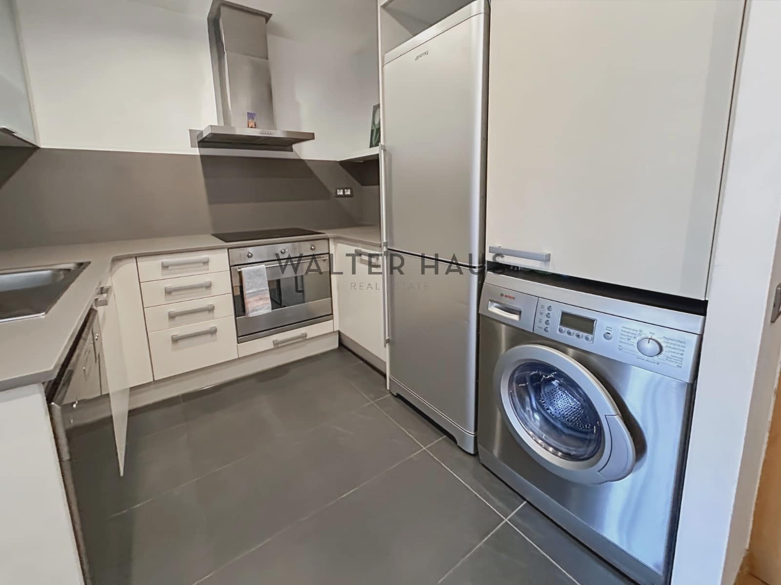 3 sovrum Lägenhet att hyra i Barcelona stad - 2 000 € (Ref: 8558174)