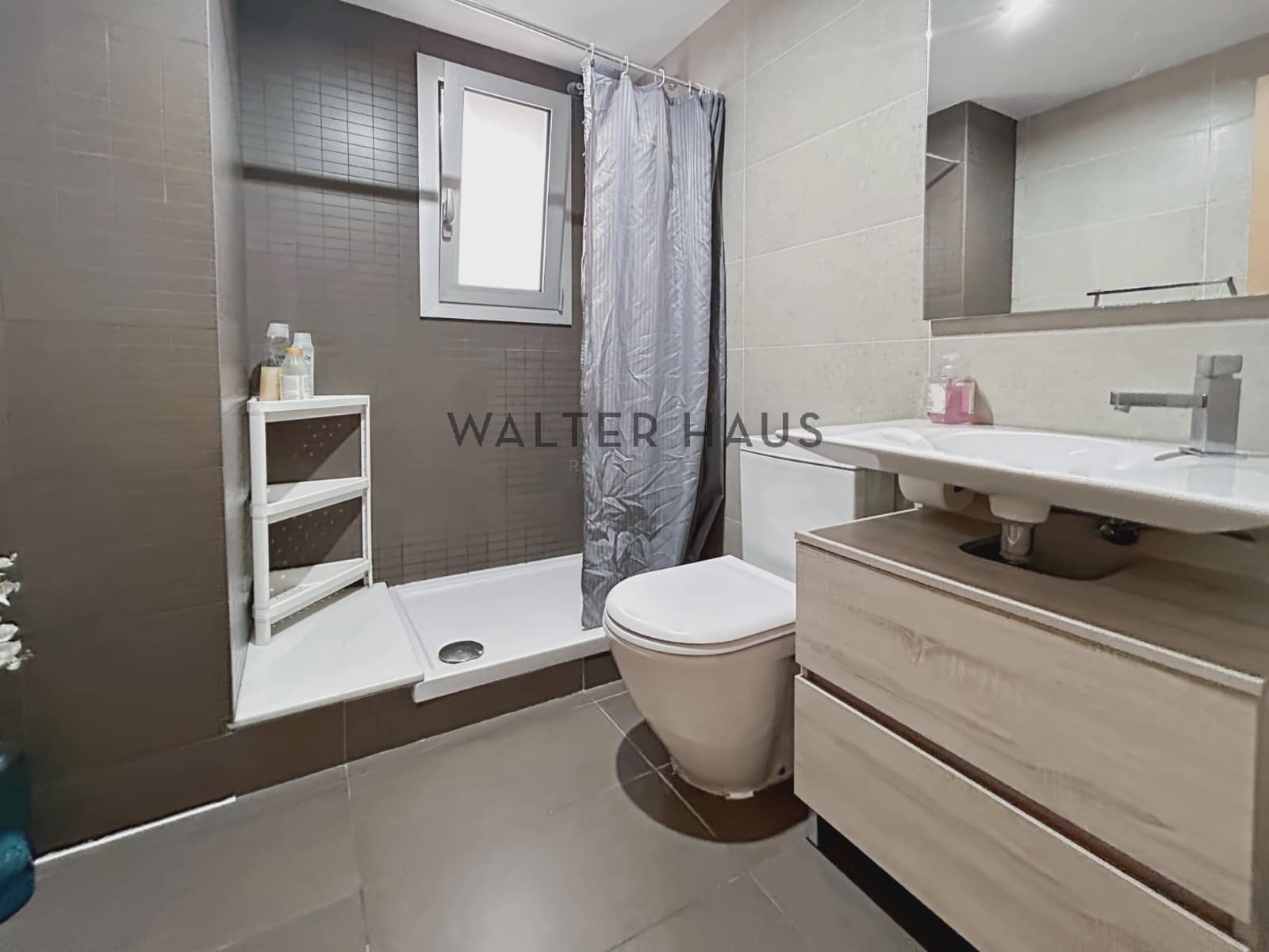 3 sovrum Lägenhet att hyra i Barcelona stad - 2 000 € (Ref: 8558174)