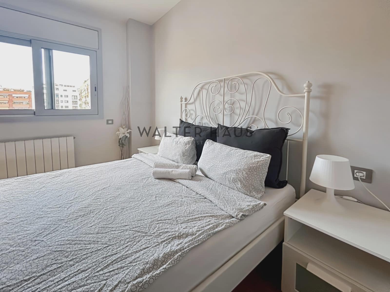 3 sovrum Lägenhet att hyra i Barcelona stad - 2 000 € (Ref: 8558174)