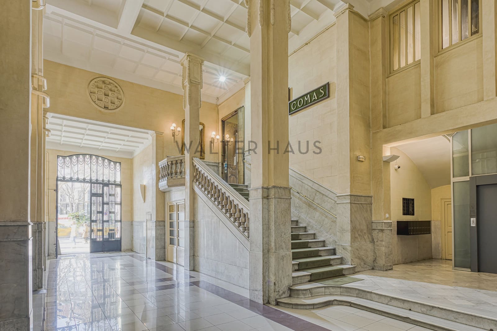 Erhverv til leje i Barcelona by - € 20.000 (Ref: 8560527)