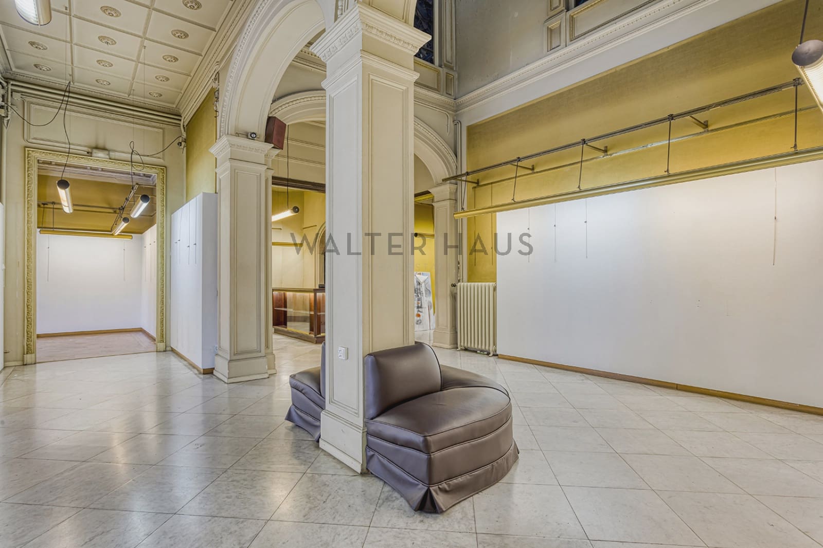 Erhverv til leje i Barcelona by - € 20.000 (Ref: 8560527)