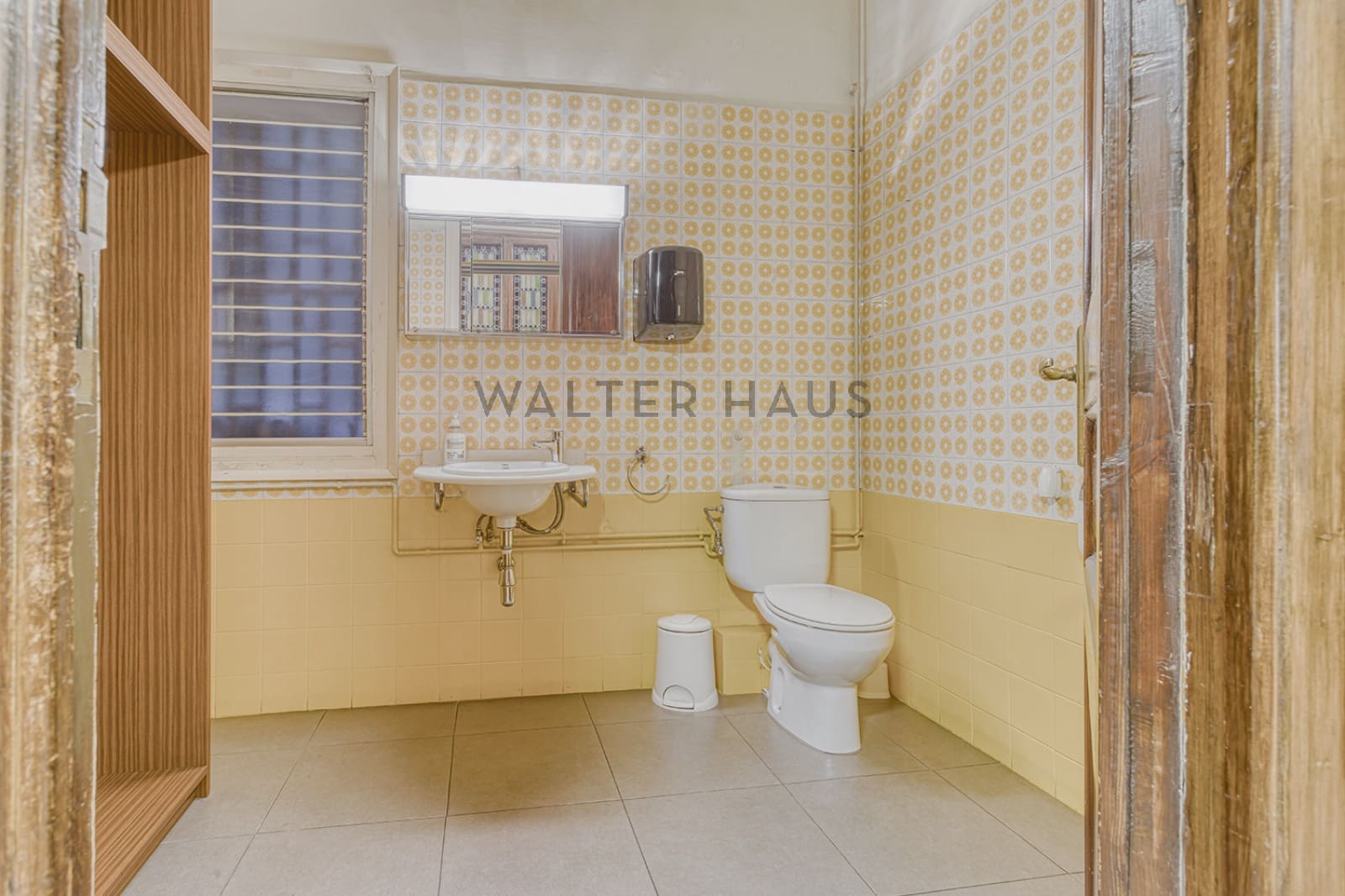 Erhverv til leje i Barcelona by - € 20.000 (Ref: 8560527)