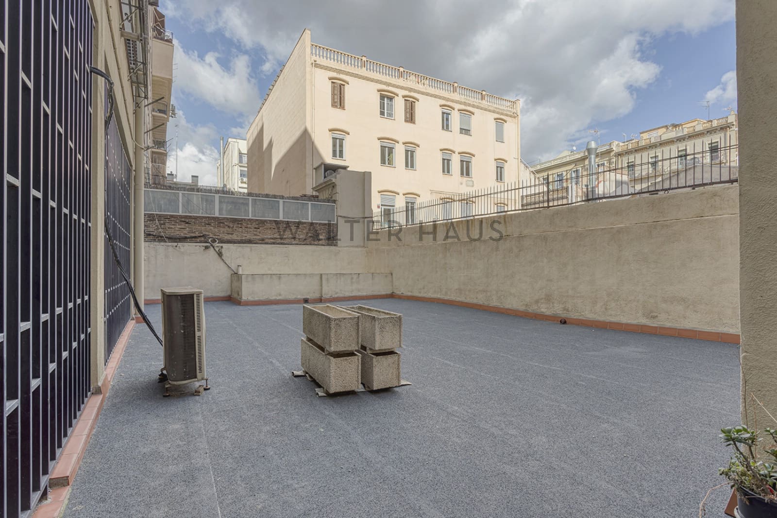 Erhverv til leje i Barcelona by - € 20.000 (Ref: 8560527)