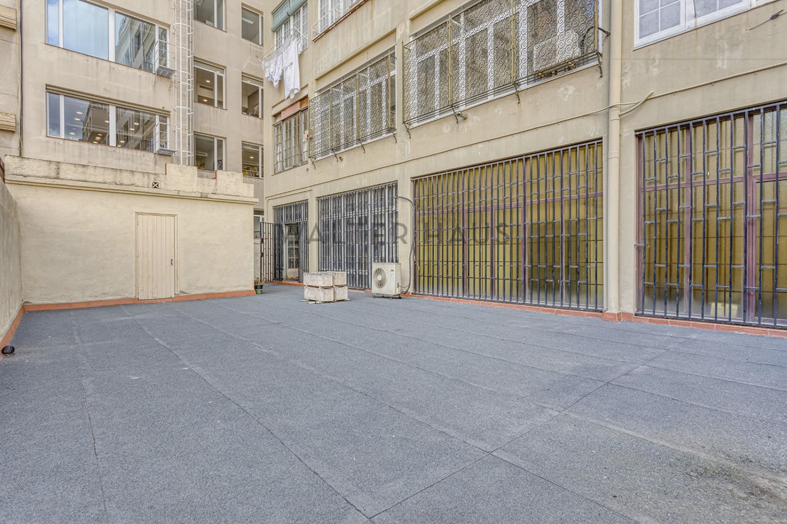 Erhverv til leje i Barcelona by - € 20.000 (Ref: 8560527)