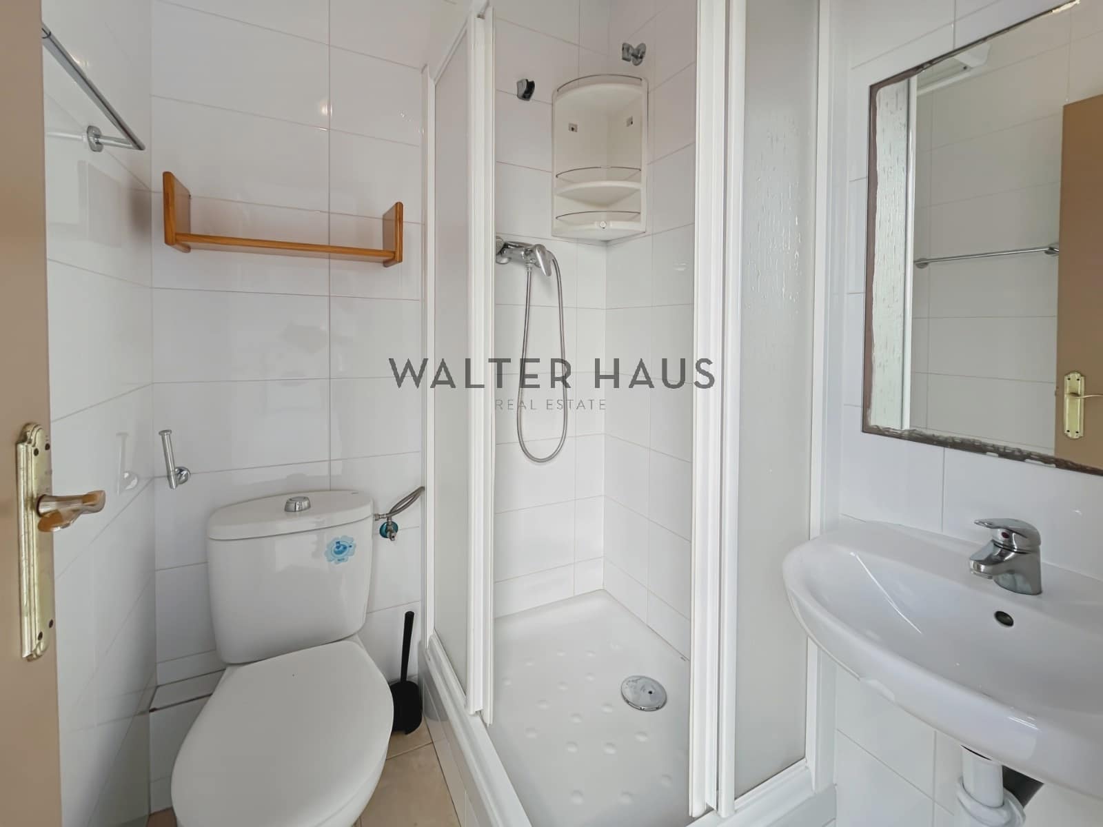 2 bedroom Penthouse for rent in Barcelona city - € 1,350 (Ref: 8560547)