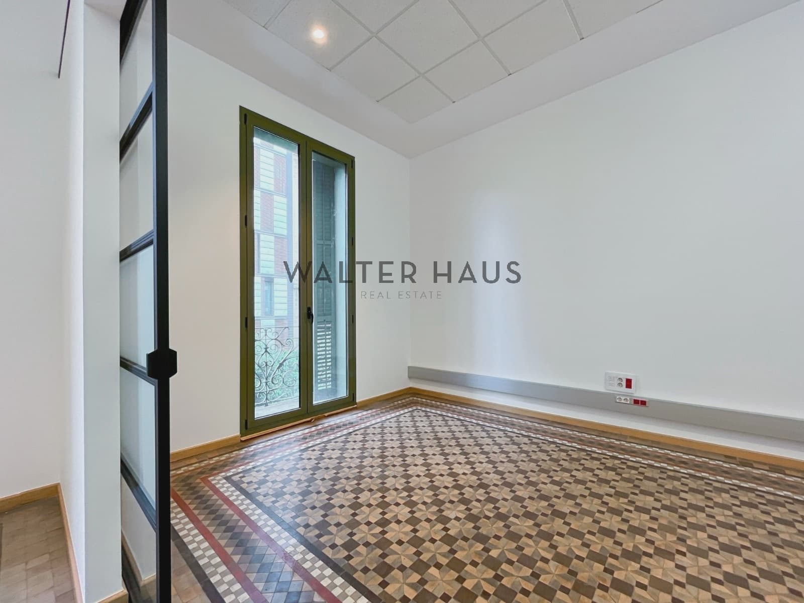 4 soveværelse Kontor til leje i Barcelona by - € 4.647 (Ref: 8560551)