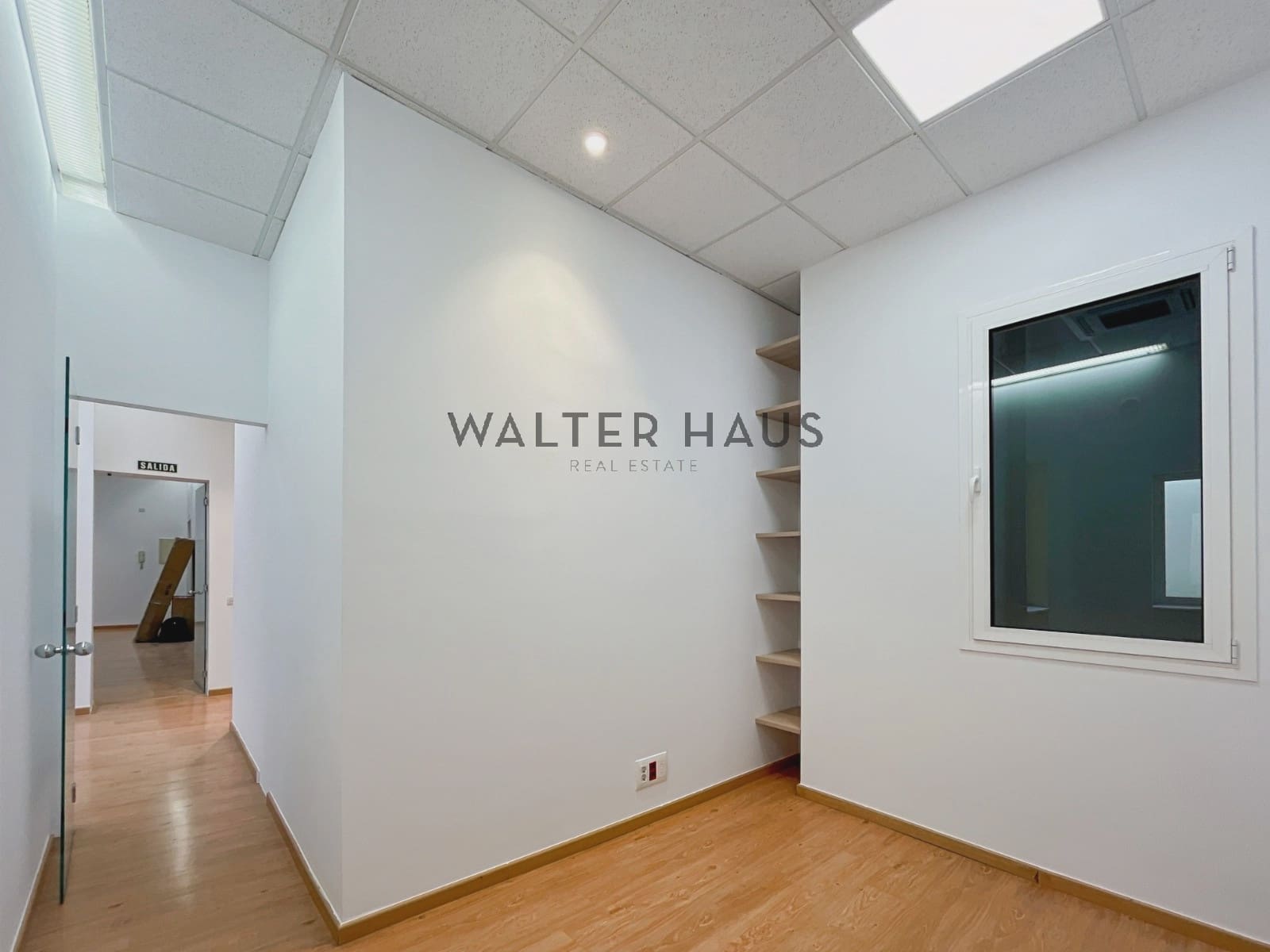 4 soveværelse Kontor til leje i Barcelona by - € 4.647 (Ref: 8560551)