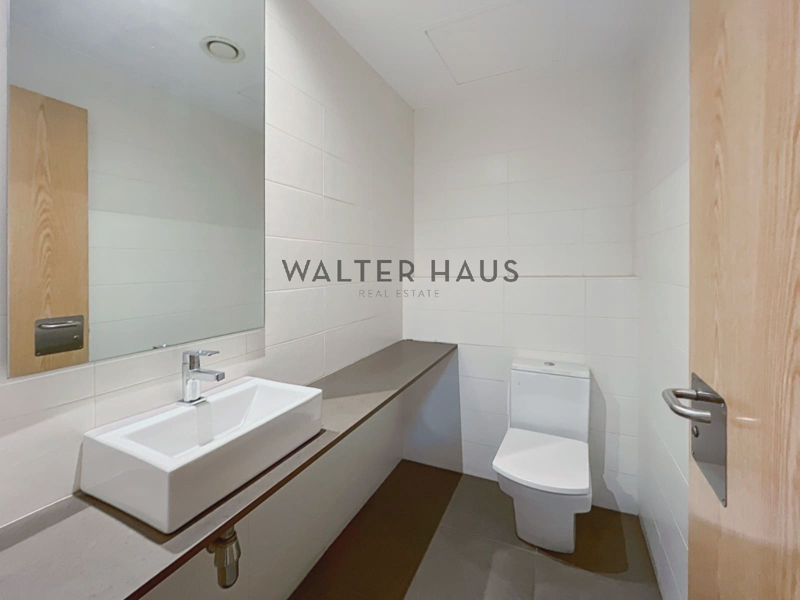 4 soveværelse Kontor til leje i Barcelona by - € 4.647 (Ref: 8560551)