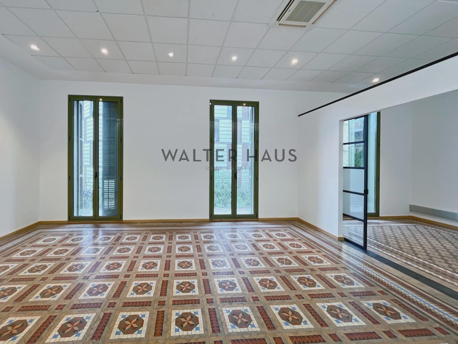 4 soveværelse Kontor til leje i Barcelona by - € 4.647 (Ref: 8560551)