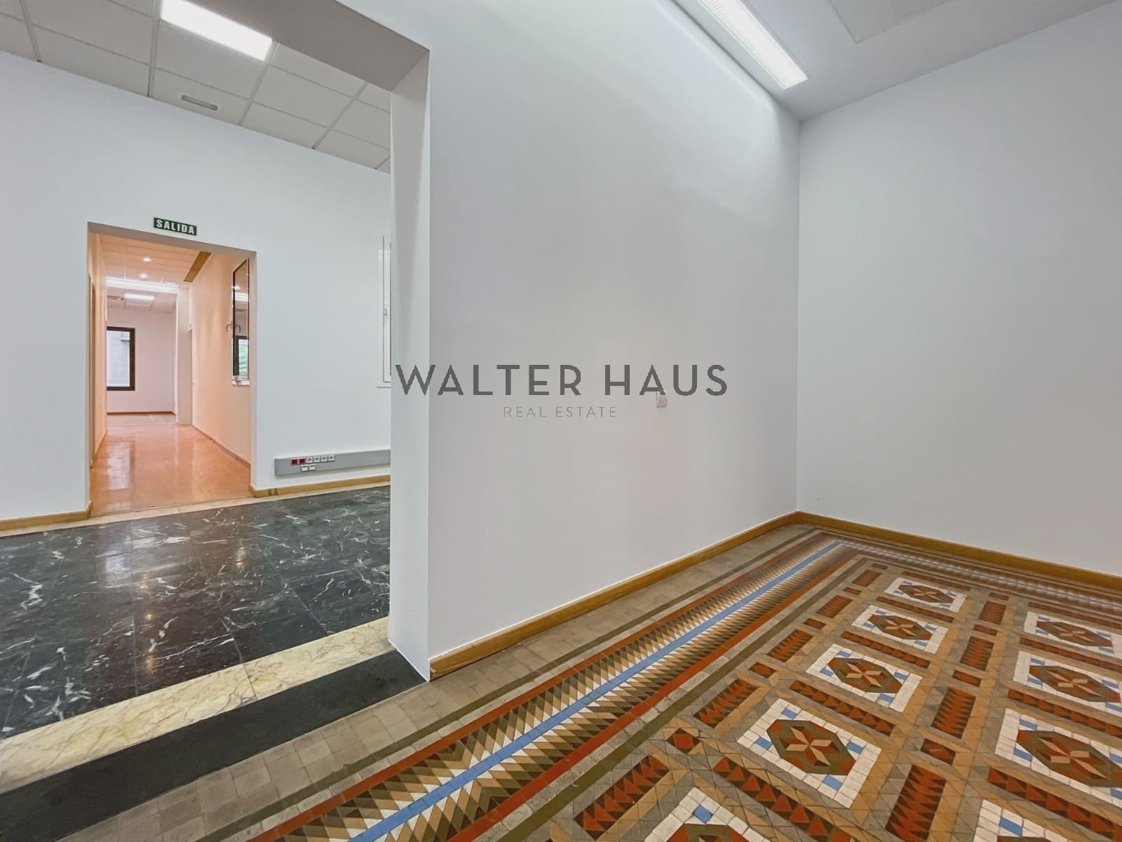 4 soveværelse Kontor til leje i Barcelona by - € 4.647 (Ref: 8560551)