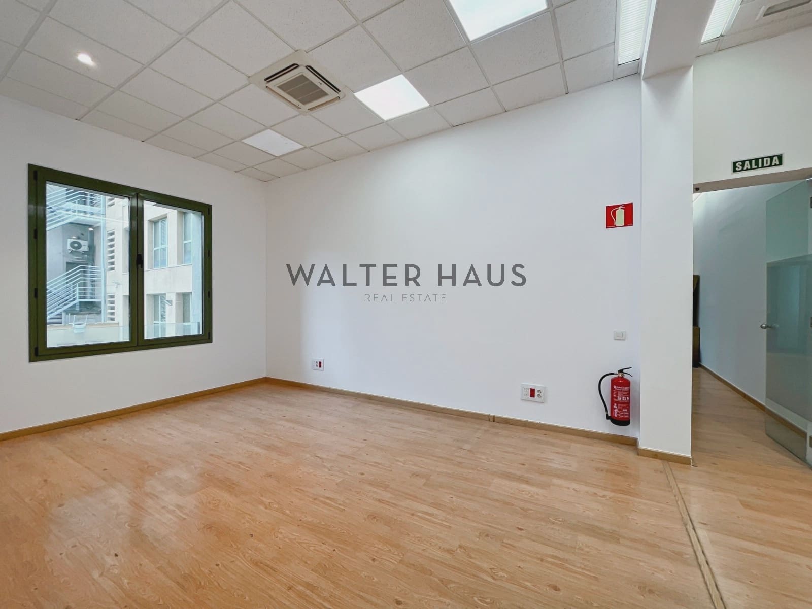 4 soveværelse Kontor til leje i Barcelona by - € 4.647 (Ref: 8560551)