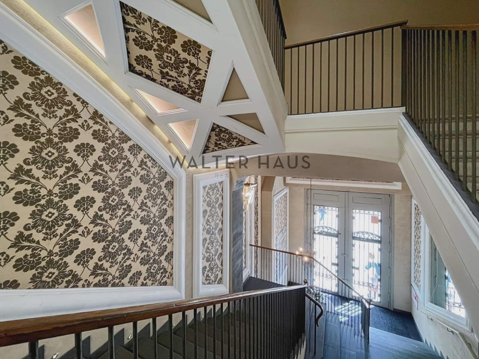 4 soveværelse Kontor til leje i Barcelona by - € 4.647 (Ref: 8560551)