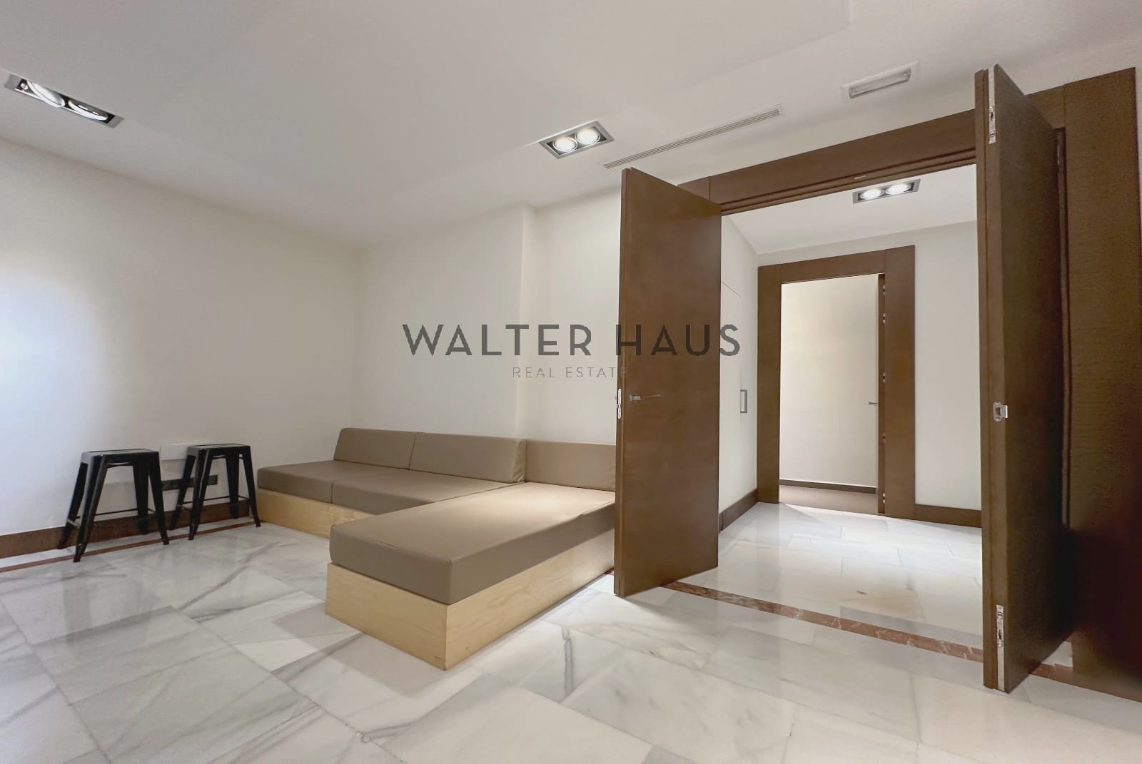 Kontor til leje i Madrid by - € 11.340 (Ref: 8563281)