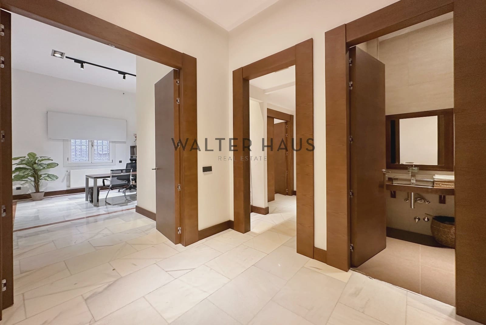 Kontor til leje i Madrid by - € 11.340 (Ref: 8563281)