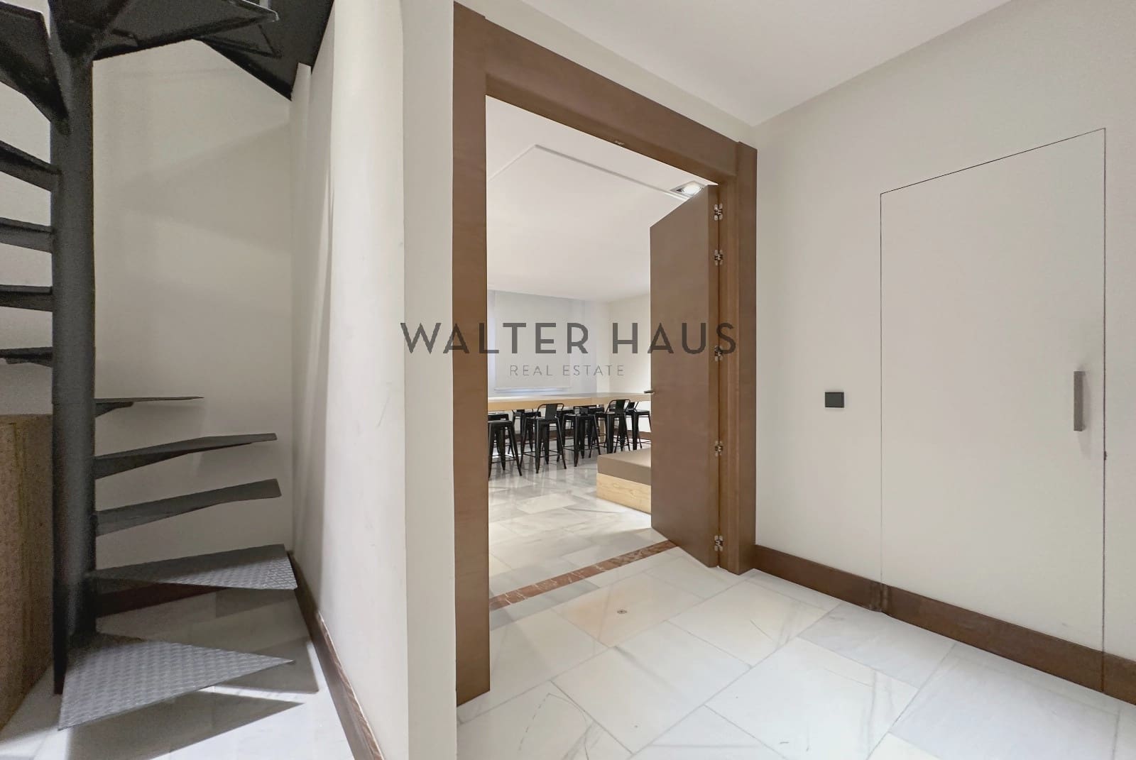 Kontor til leje i Madrid by - € 11.340 (Ref: 8563281)