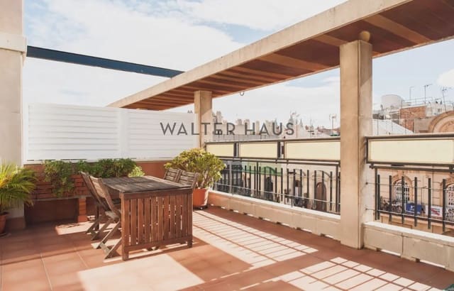 2 quarto Penthouse para venda em Sant Antoni, Barcelona cidade com piscina - 580 000 € (Ref: 8592543)