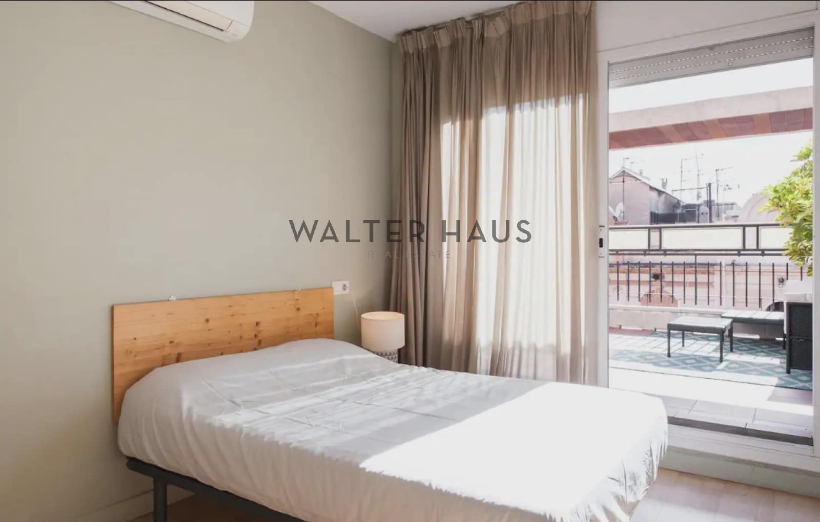 2 soveværelse Penthouse til salg i Barcelona by med swimmingpool - € 580.000 (Ref: 8592543)