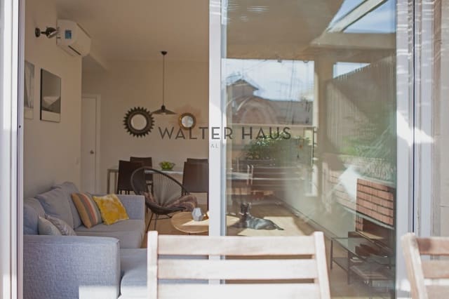 2 quarto Penthouse para venda em Sant Antoni, Barcelona cidade com piscina - 580 000 € (Ref: 8592543)