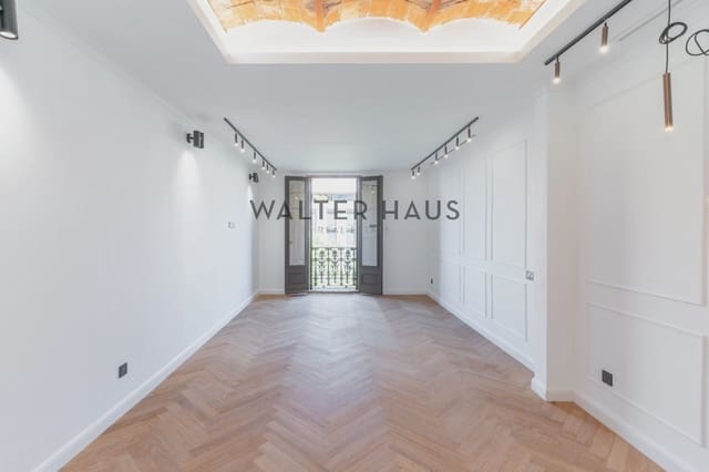 3 sovrum Lägenhet till salu i Sant Antoni, Barcelona stad med pool - 849 000 € (Ref: 8600733)