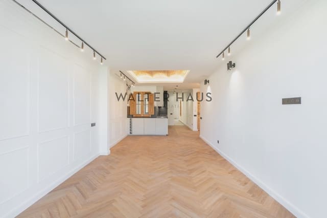 3 sovrum Lägenhet till salu i Sant Antoni, Barcelona stad med pool - 849 000 € (Ref: 8600733)