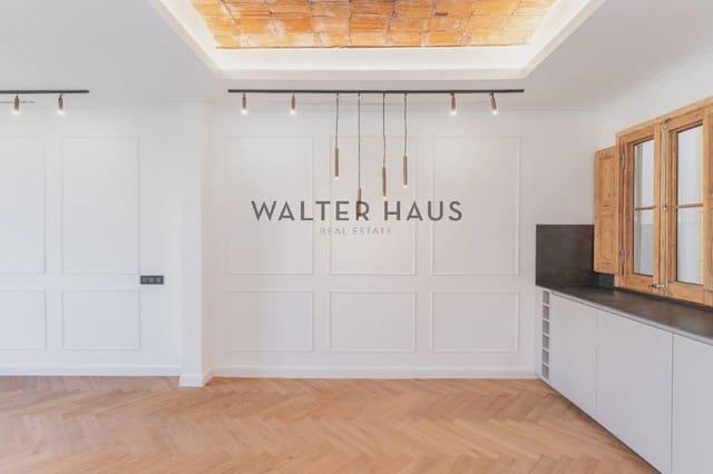 3 sovrum Lägenhet till salu i Sant Antoni, Barcelona stad med pool - 849 000 € (Ref: 8600733)