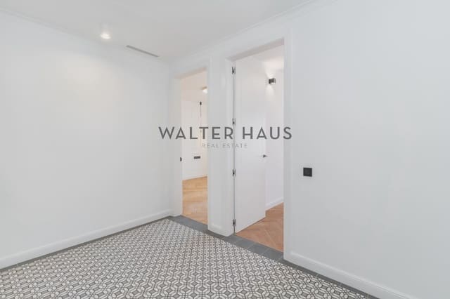 3 sovrum Lägenhet till salu i Sant Antoni, Barcelona stad med pool - 849 000 € (Ref: 8600733)