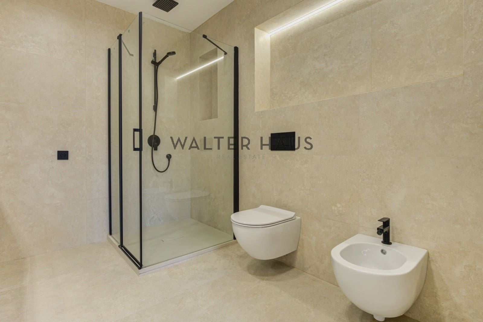 3 soveværelse Lejlighed til salg i Barcelona by med swimmingpool - € 829.000 (Ref: 8600733)