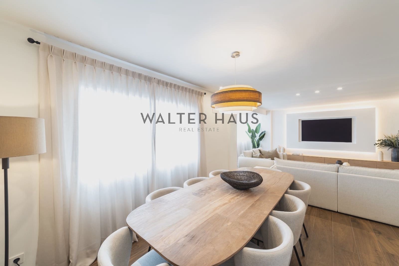 4 quarto Apartamento para arrendar em Madrid cidade com piscina - 6 500 € (Ref: 8613928)