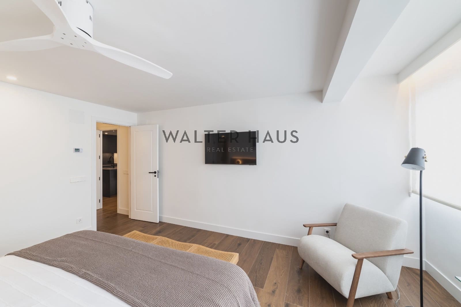 4 quarto Apartamento para arrendar em Madrid cidade com piscina - 6 500 € (Ref: 8613928)