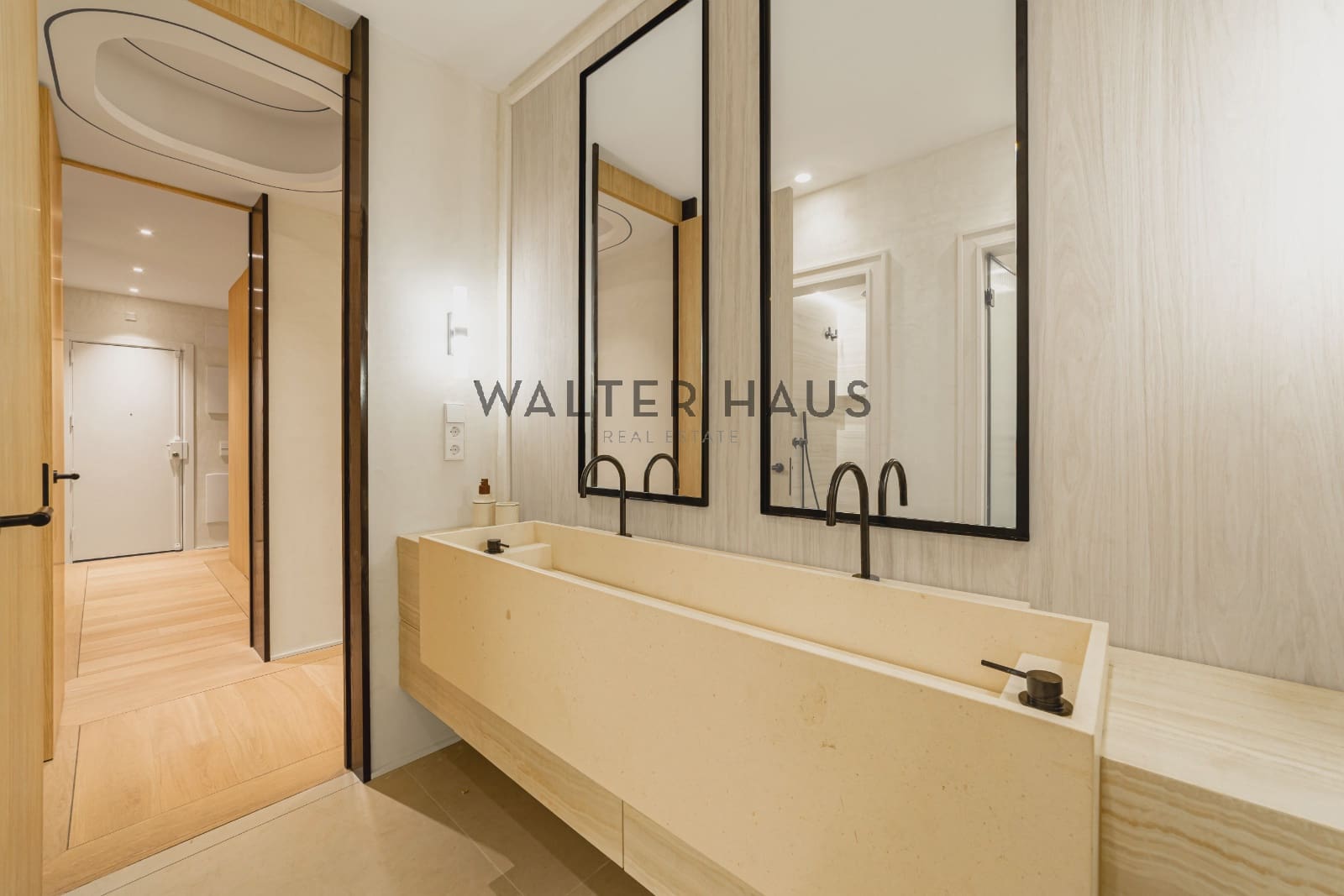 4 soveværelse Lejlighed til salg i Madrid by - € 2.490.000 (Ref: 8617638)