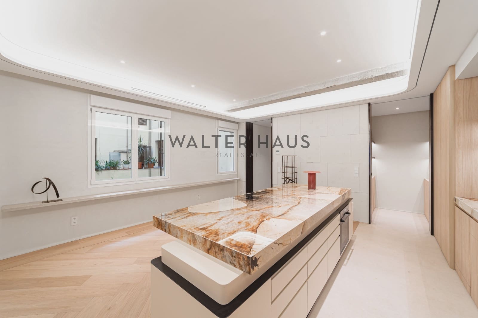 4 soveværelse Lejlighed til salg i Madrid by - € 2.490.000 (Ref: 8617638)