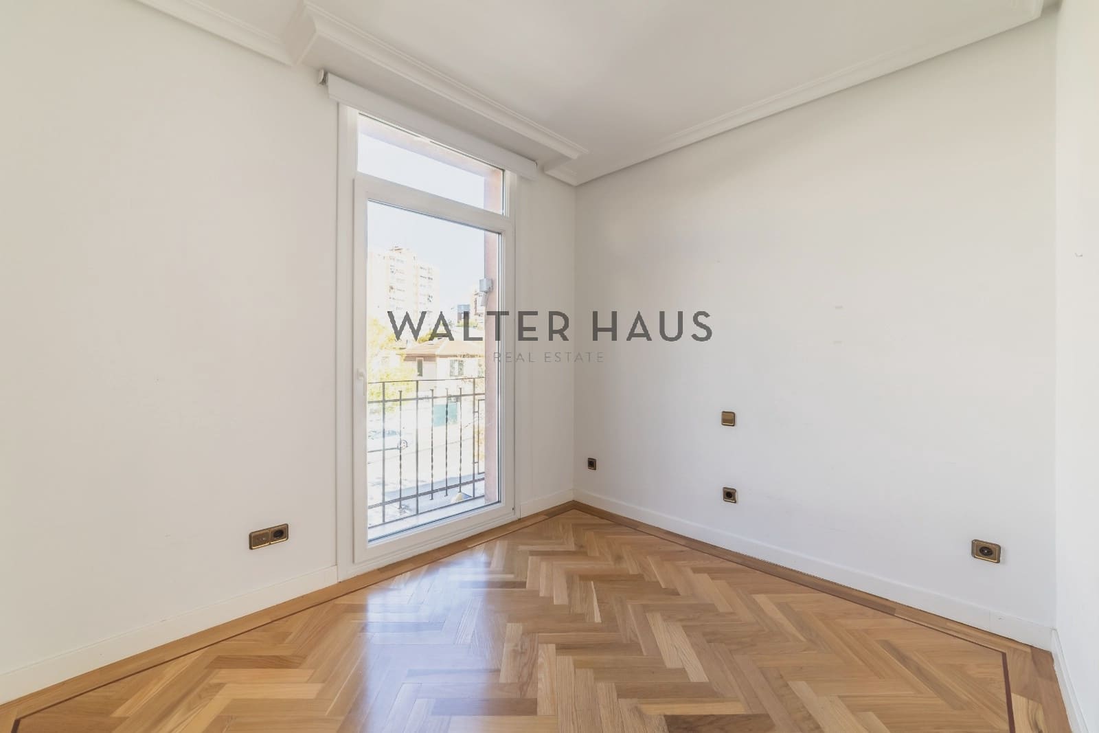 4 soveværelse Villa til salg i Madrid by - € 2.000.000 (Ref: 8617639)