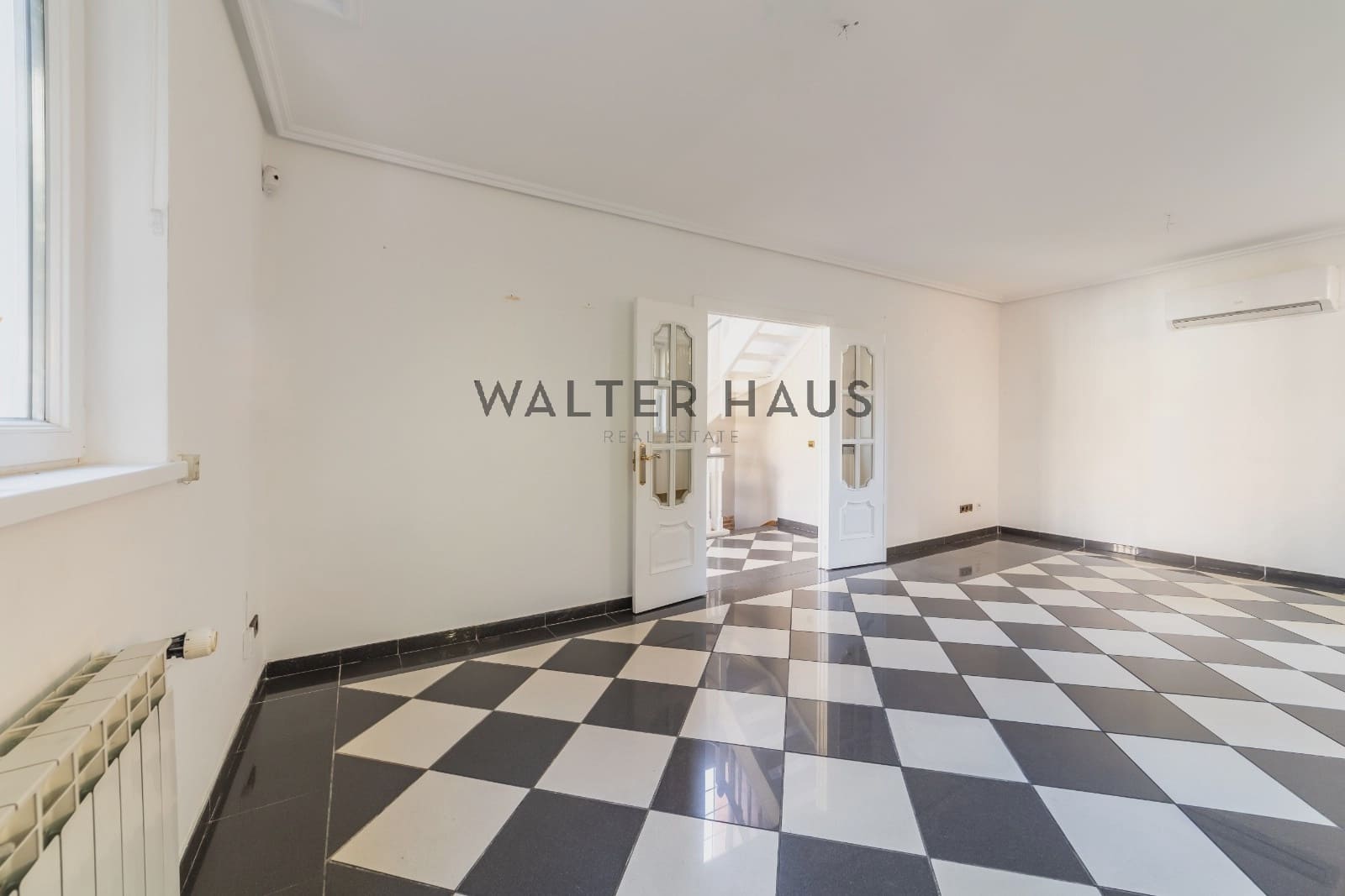 4 soveværelse Villa til salg i Madrid by - € 2.000.000 (Ref: 8617639)