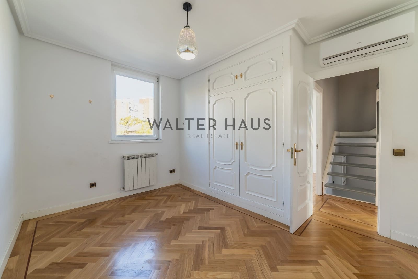 4 soveværelse Villa til salg i Madrid by - € 2.000.000 (Ref: 8617639)