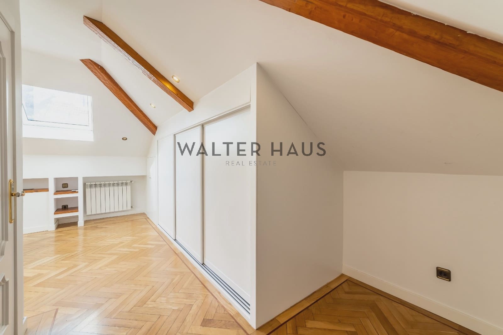 4 soveværelse Villa til salg i Madrid by - € 2.000.000 (Ref: 8617639)