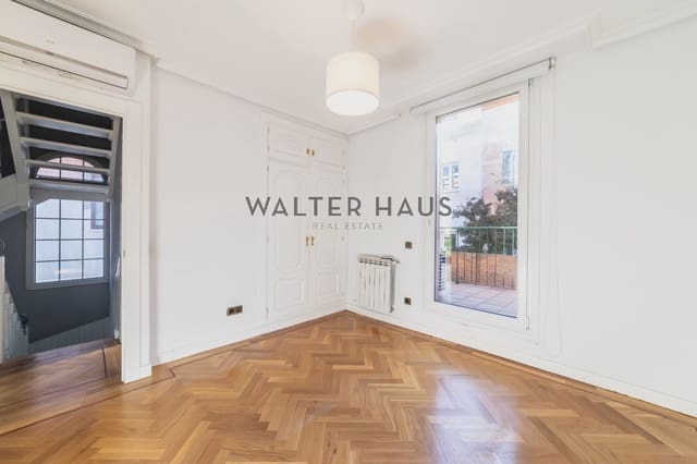 4 bedroom Villa for sale in Ciudad Jardín, Madrid city - € 2,000,000 (Ref: 8617639)