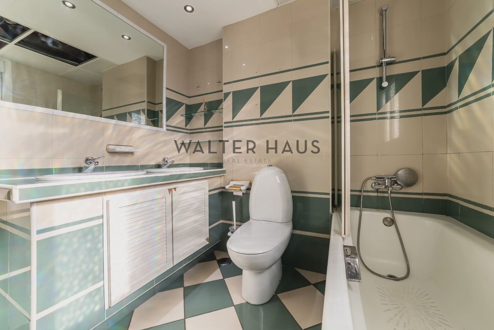 4 soveværelse Villa til salg i Madrid by - € 2.000.000 (Ref: 8617639)