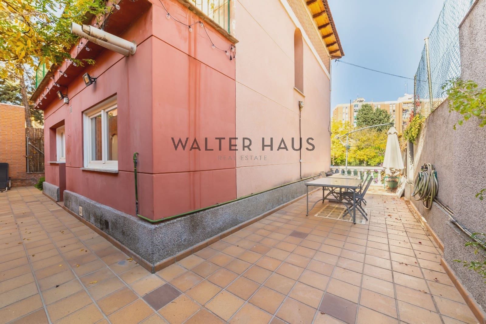 4 soveværelse Villa til salg i Madrid by - € 2.000.000 (Ref: 8617639)