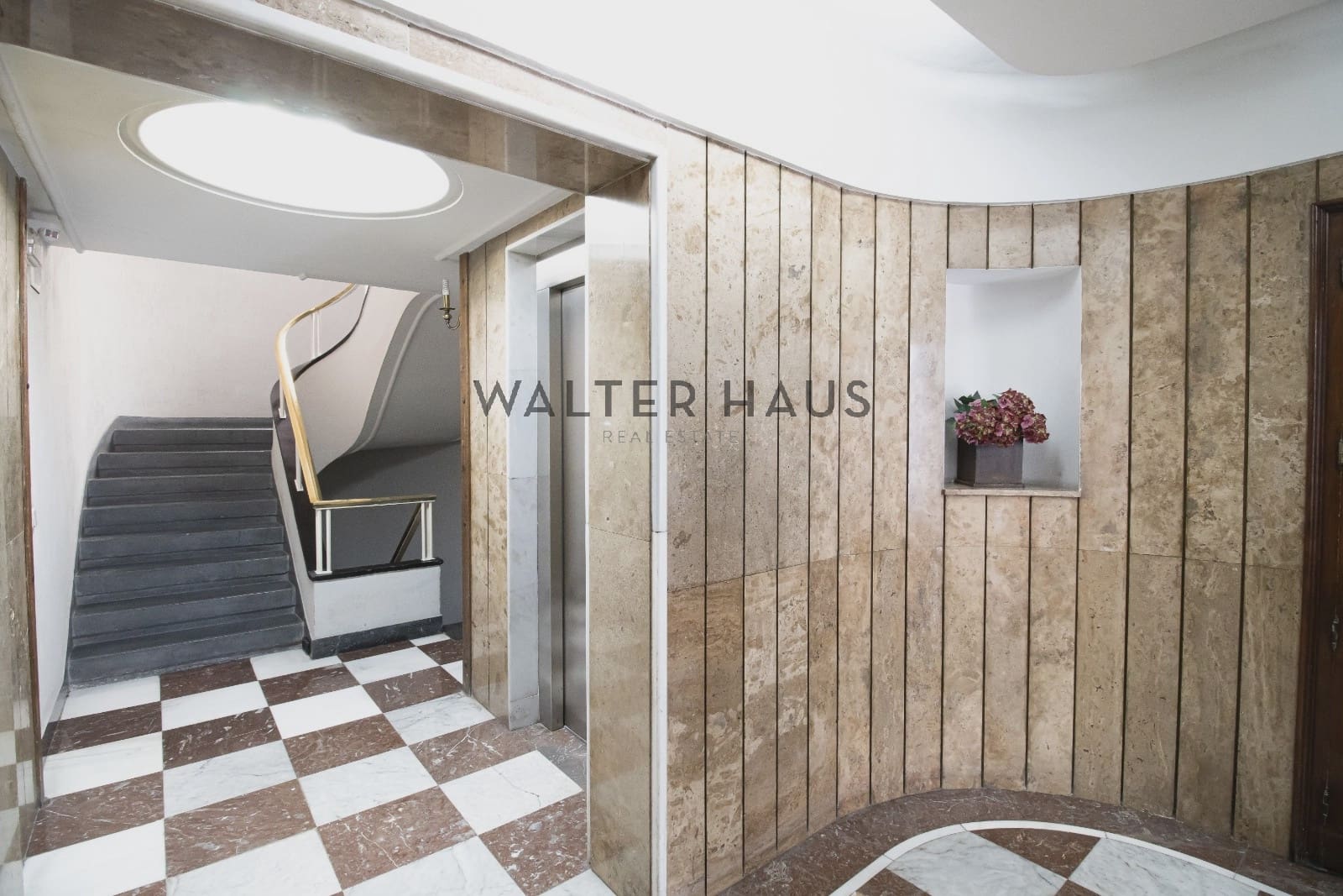 4 soveværelse Lejlighed til salg i Madrid by - € 1.638.000 (Ref: 8620539)